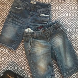 Bundle of two Shorts size 00